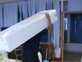 深圳搬家新选择 百事达专业居民公司，小型搬家价格低服务好